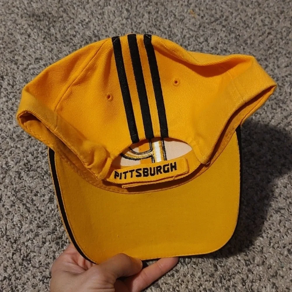 Hunter vibrant yellow
